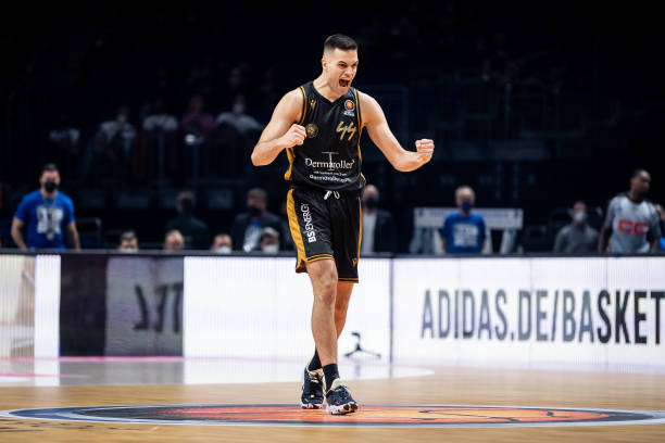 的敏锐嗅觉 的敏锐嗅觉