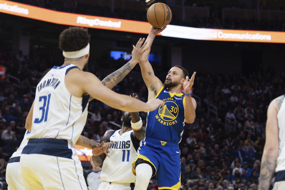 他就在英国 他就在英国