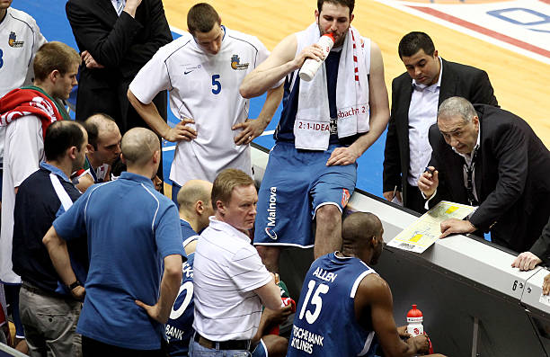 此次转会采 此次转会采